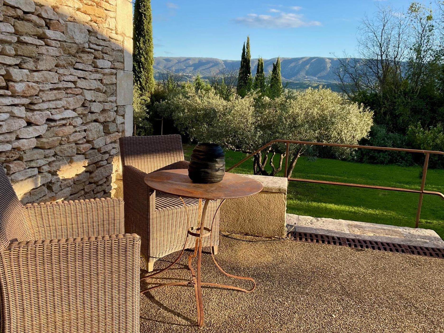 Provence Km28 Bed & Breakfast Gordes Bagian luar foto